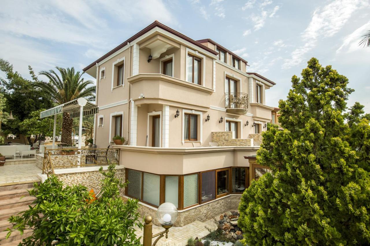 Cunda Oezerbey Konagi (Adults Only) Hotel Аявали Екстериор снимка