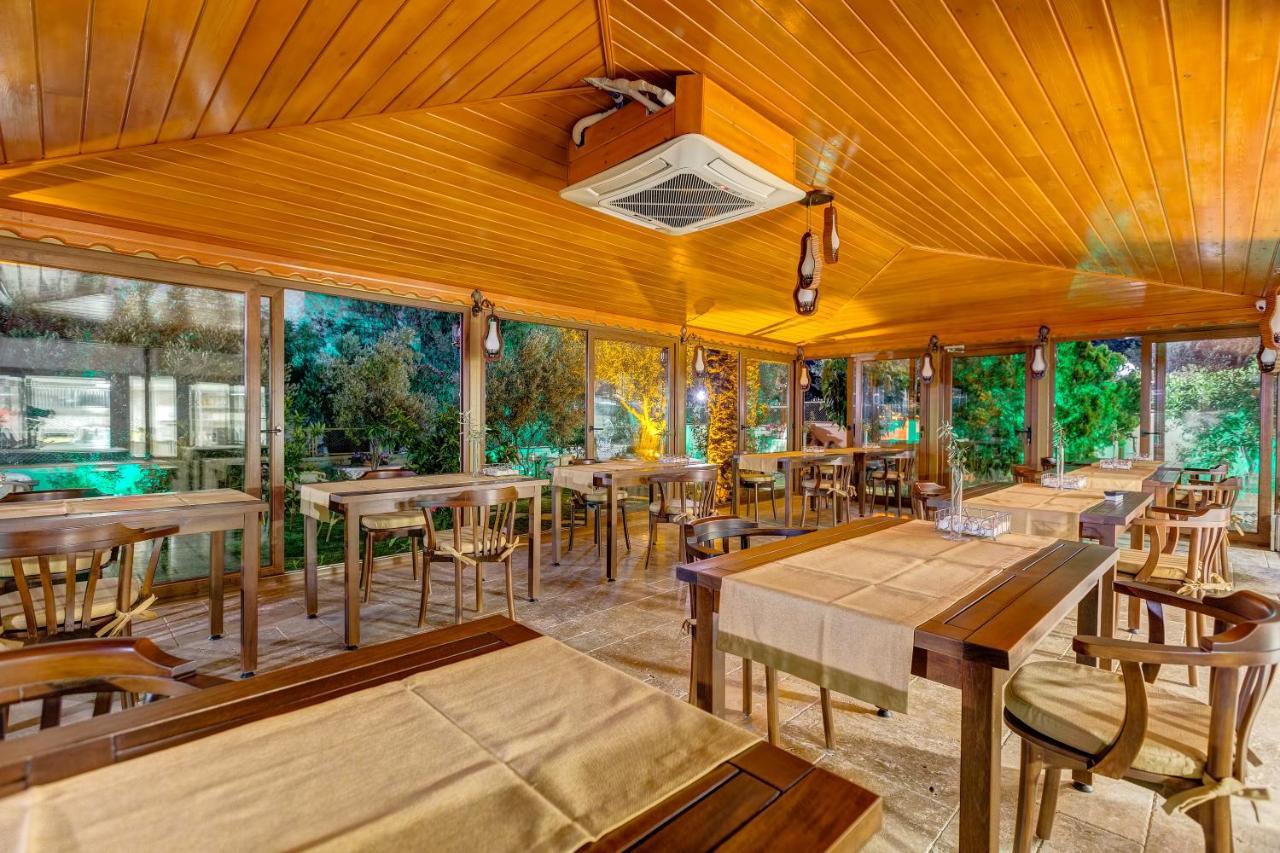 Cunda Oezerbey Konagi (Adults Only) Hotel Аявали Екстериор снимка